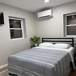 Cozy Cottage Flexible Stay